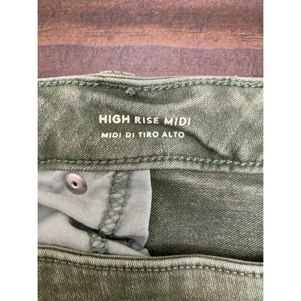 Universal Thread High Rise Midi Green Shorts Stretch Cuffed Hem Plus Size 18